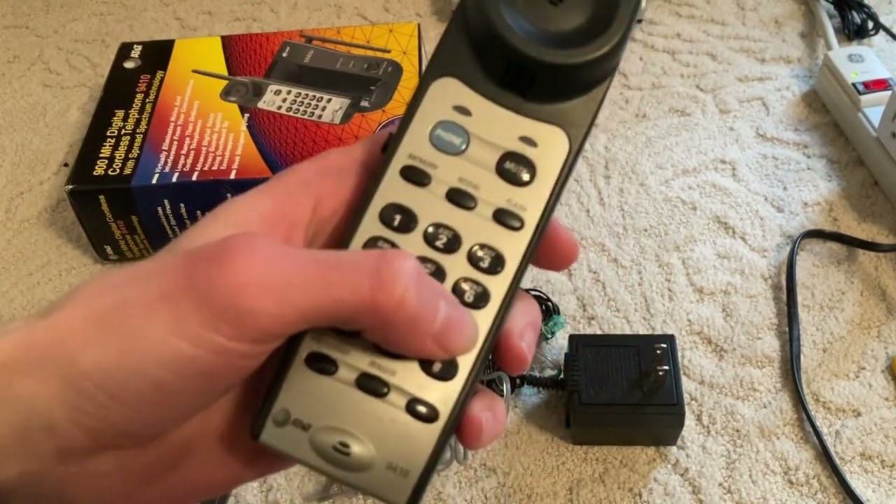 A Nice, Simple, Old AT&T Cordless Phone, With Shattered Antennas (Model 9410) | Initial Checkout