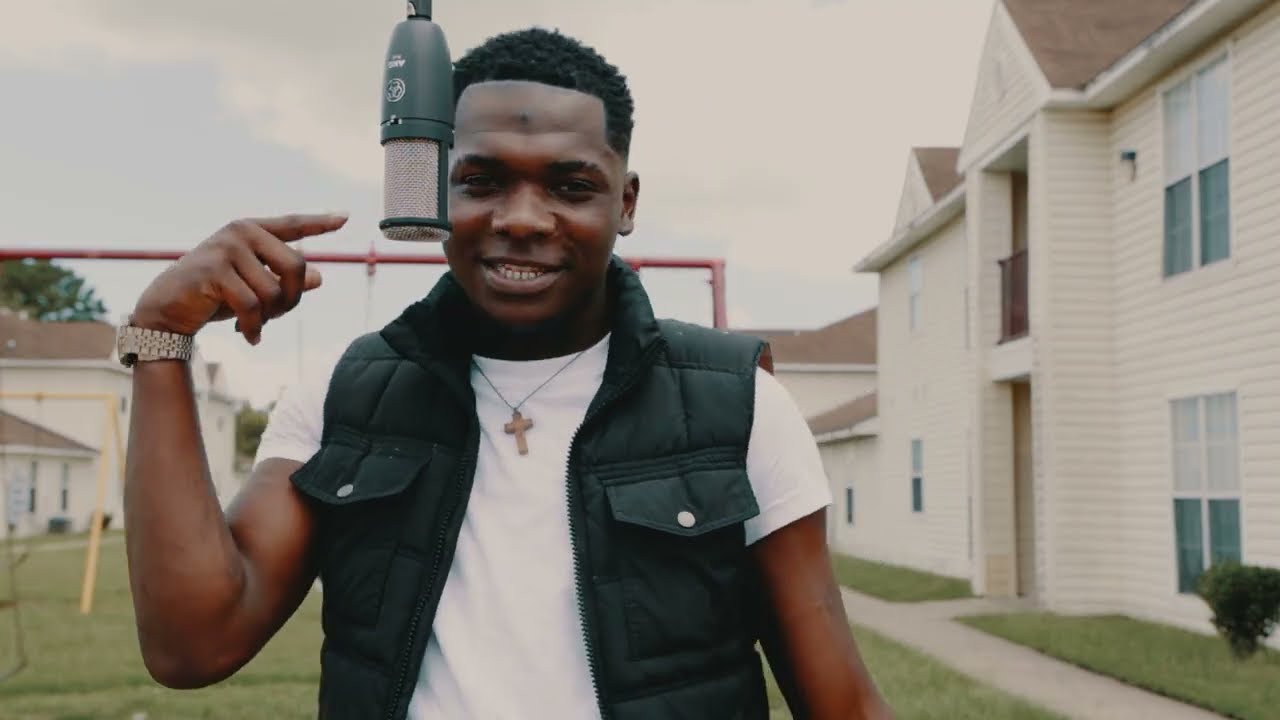 NFL Toon - Guns & Money (Official Music Video)