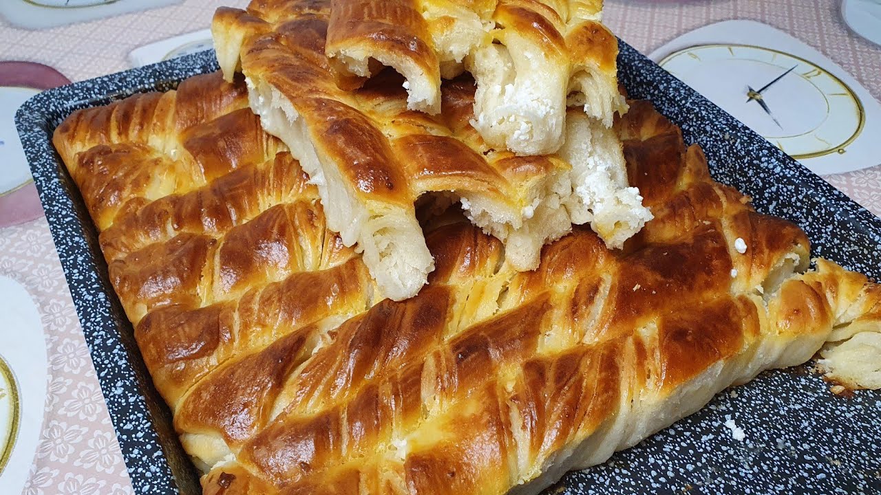 Усукан тутманик със сирене!Bulgarian Bread with Cheese!