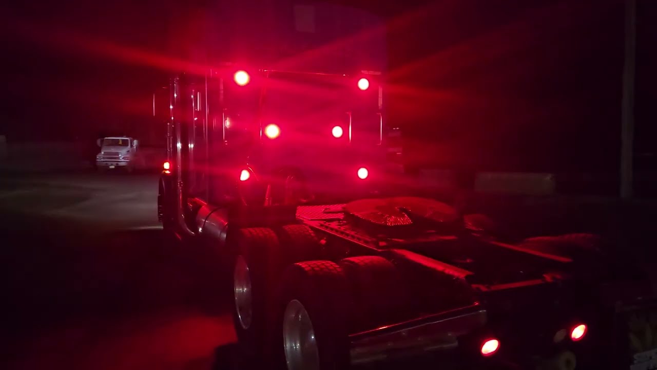 The Kenworth W900 at night