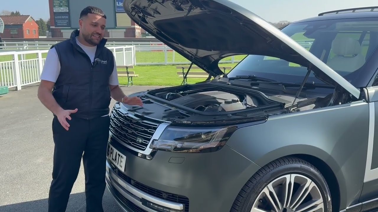 LAND ROVER RANGE ROVER 4.4 P530 V8 Autobiography 4dr Auto | Lloyd Land Rover Ripon | 26 Plate