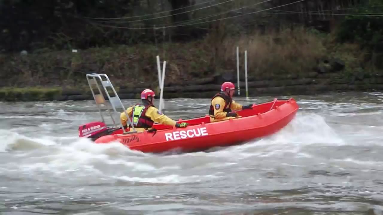 Whaly 435 Safety Rescue Boat 720p