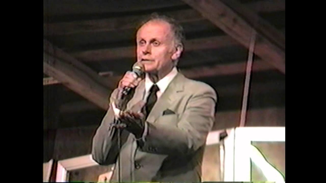 The Cathedrals - Sinner Saved By Grace (Live 1986)