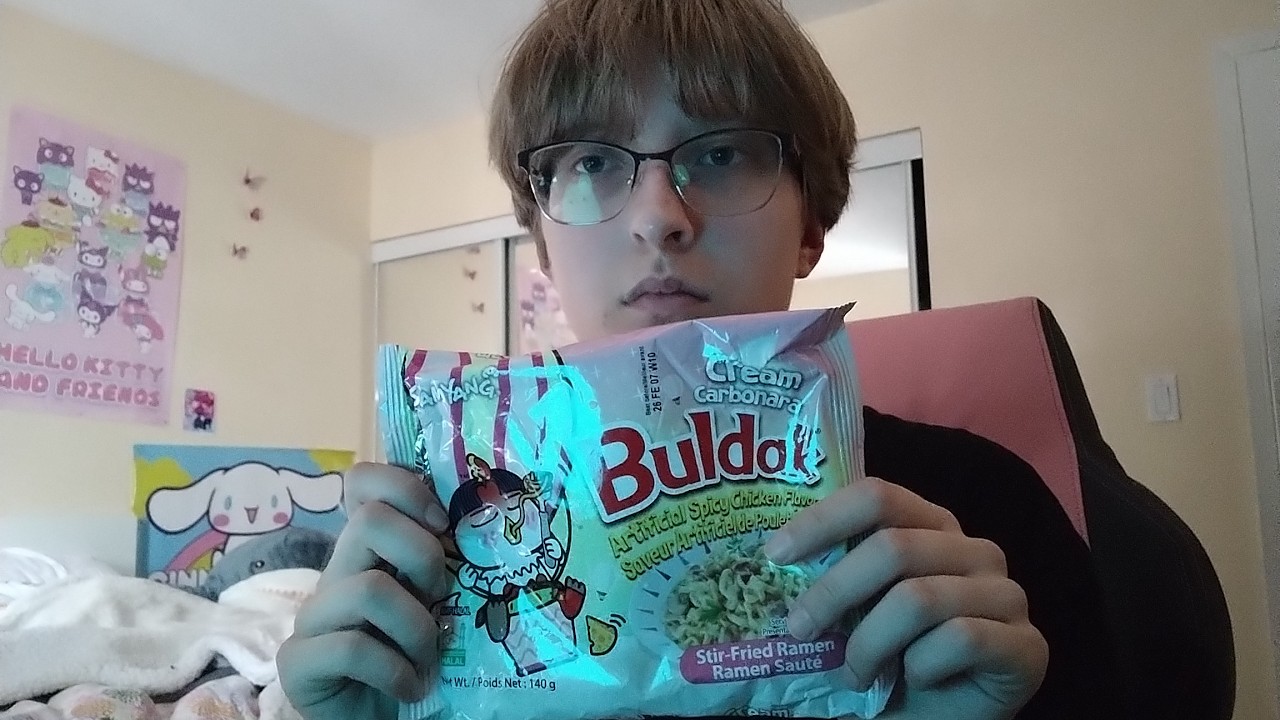loser eats buldak and talks about summer plans