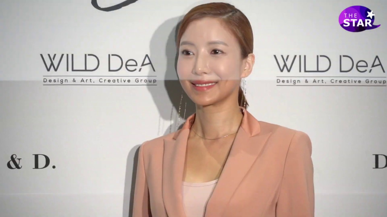 윤세아(Yoon Se-ah), 단정한 정장, 인자한 미소 ('크레이지튜드 페스티벌 2019' 포토월)