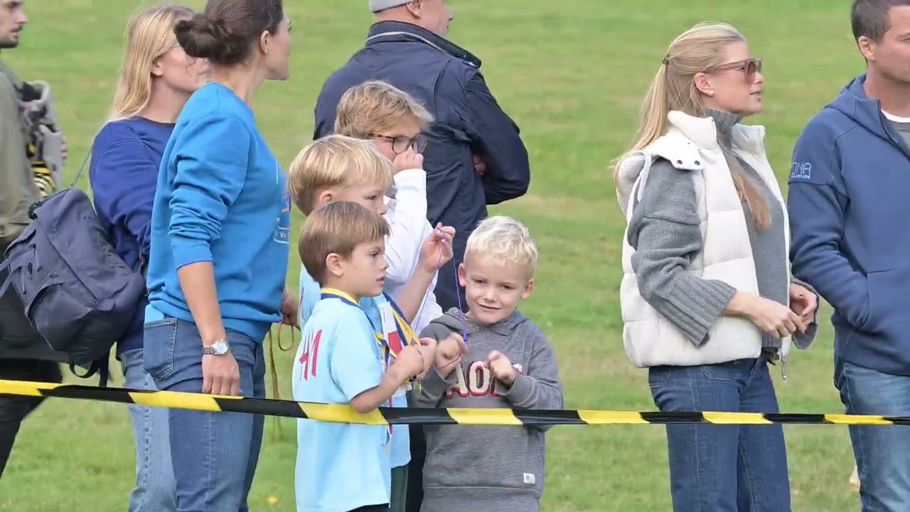 Prince Oscar of Sweden at running Pep Day race in Haga Parken