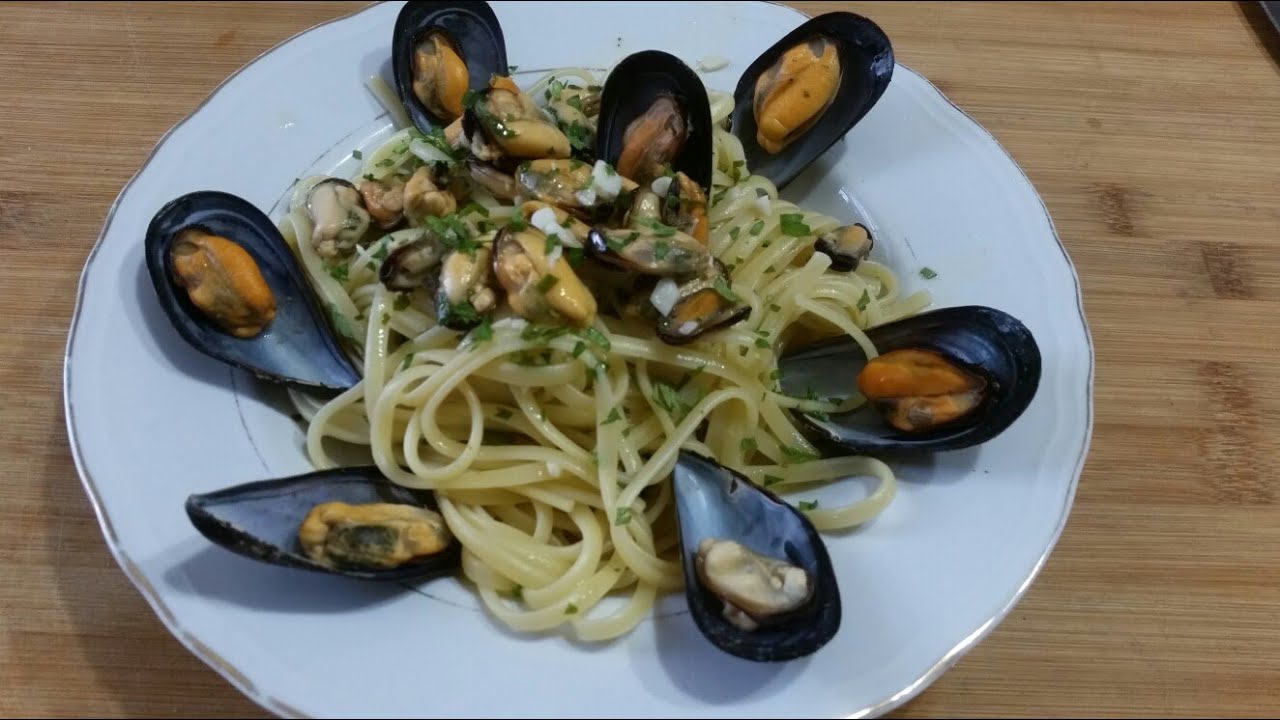 SPAGHETTATA DI COZZE ALLA TARANTINA
