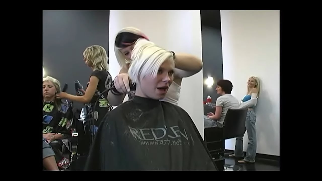Heidi - Pt 1: Most Beautiful Bald Woman Ever? (TA77.net Mini)