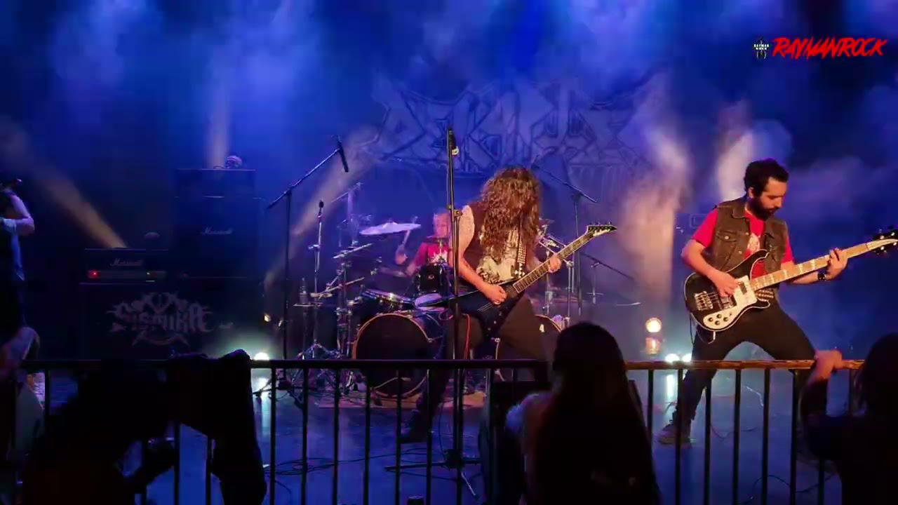 DEKAPITED live Exciter en chile