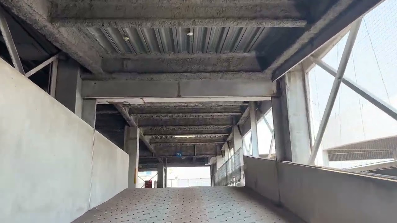 【駐車場無料はありがたい】イトーヨーカドー アリオ加古川店の立体駐車場をグルグル走ってみました