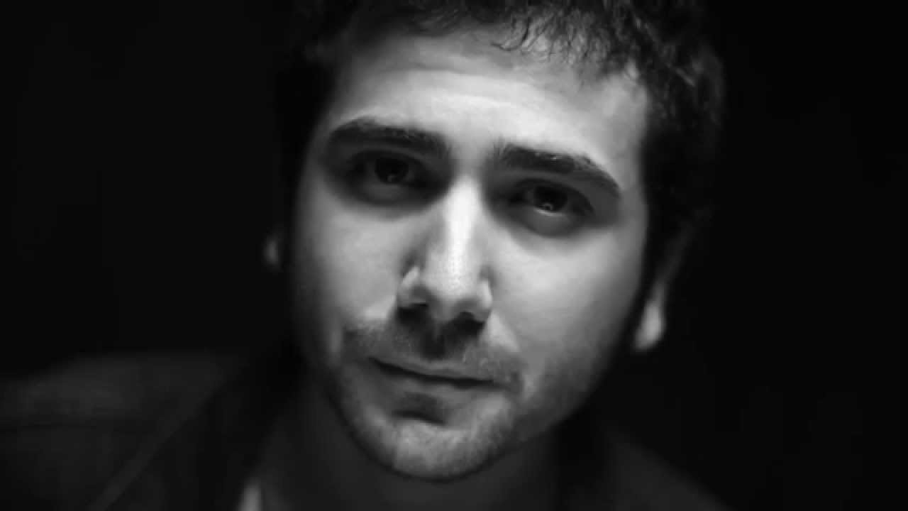 İlk Kez Aşık Olanların Şarkısı (Uğur Aky&uuml;rek)
