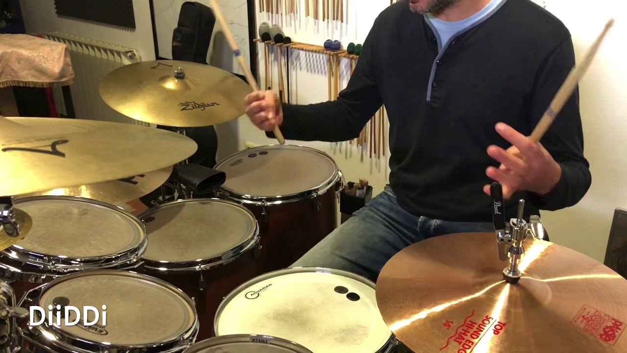 Ejercicios de paradiddle, paradilledille, ....