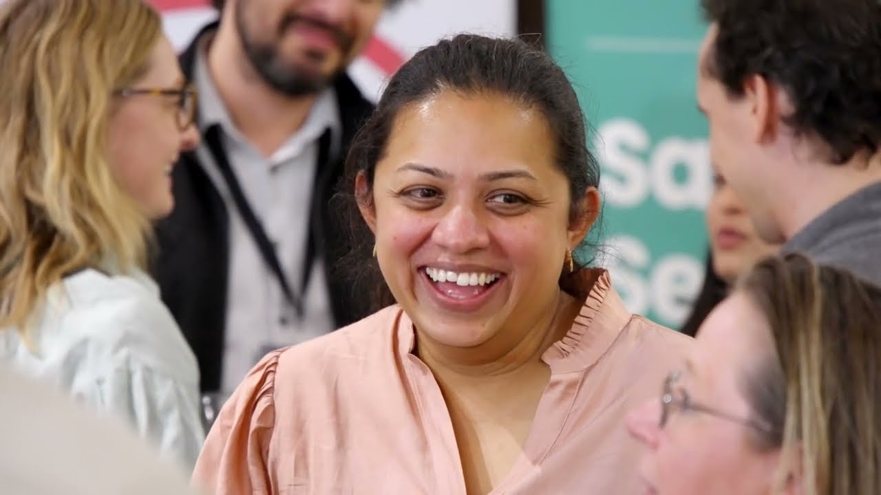 eResearch NZ / eRangahau Aotearoa: Gathering communities exploring digital approaches in research
