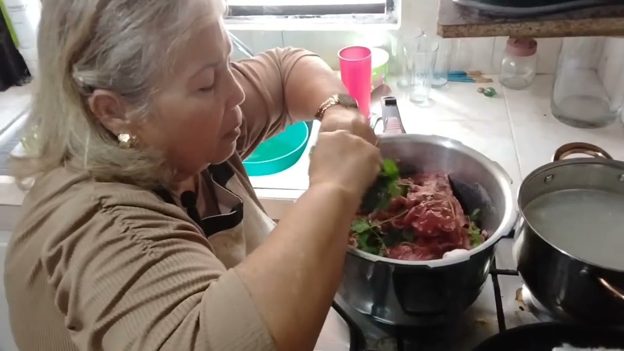 FRIJOL CON COSTILLA