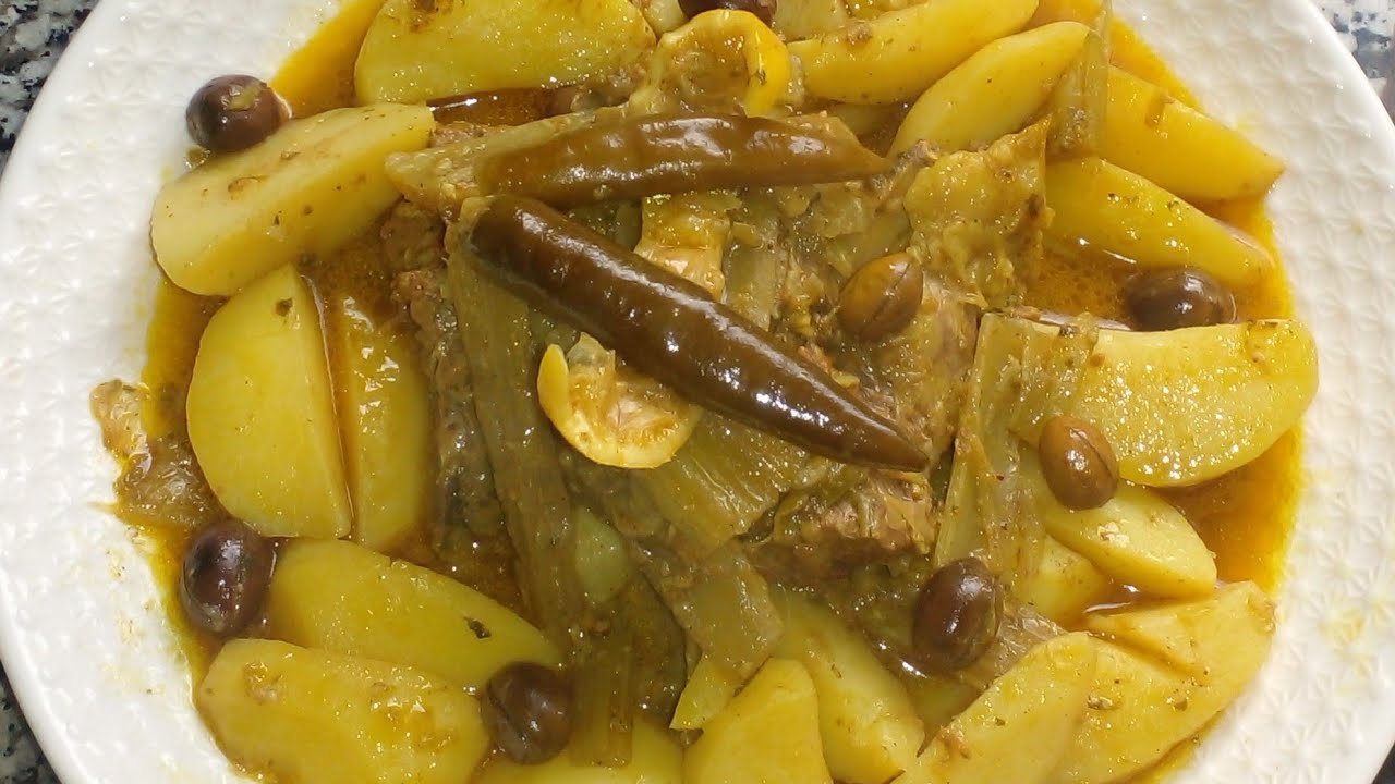 مريقة باللحم  و القنارية أو الخرشوف👌👌 طبق مغربي أصيل والمذاق يا سلام جربوها وردو عليا 😍