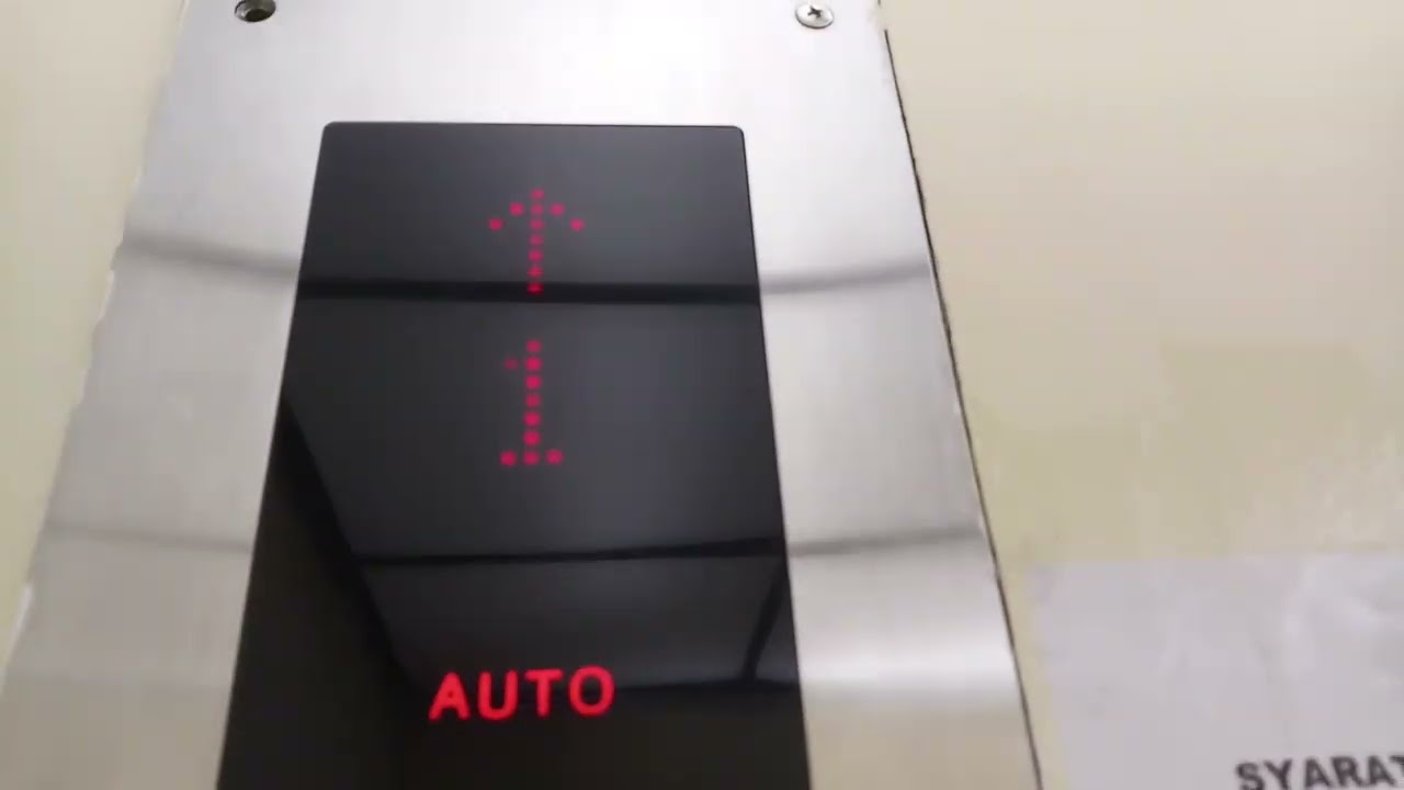 Hyundai Freight Elevator/ Lift with Unique Chime at Matahari Mall Taman Anggrek, Jakarta