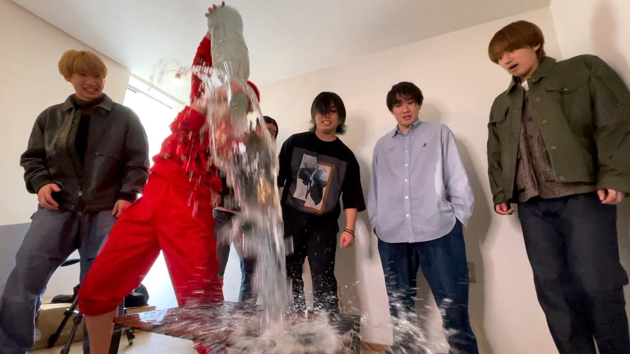 【水没】レジェンドYouTuberの家に水バシャーン！！！【水溜りコラボ】