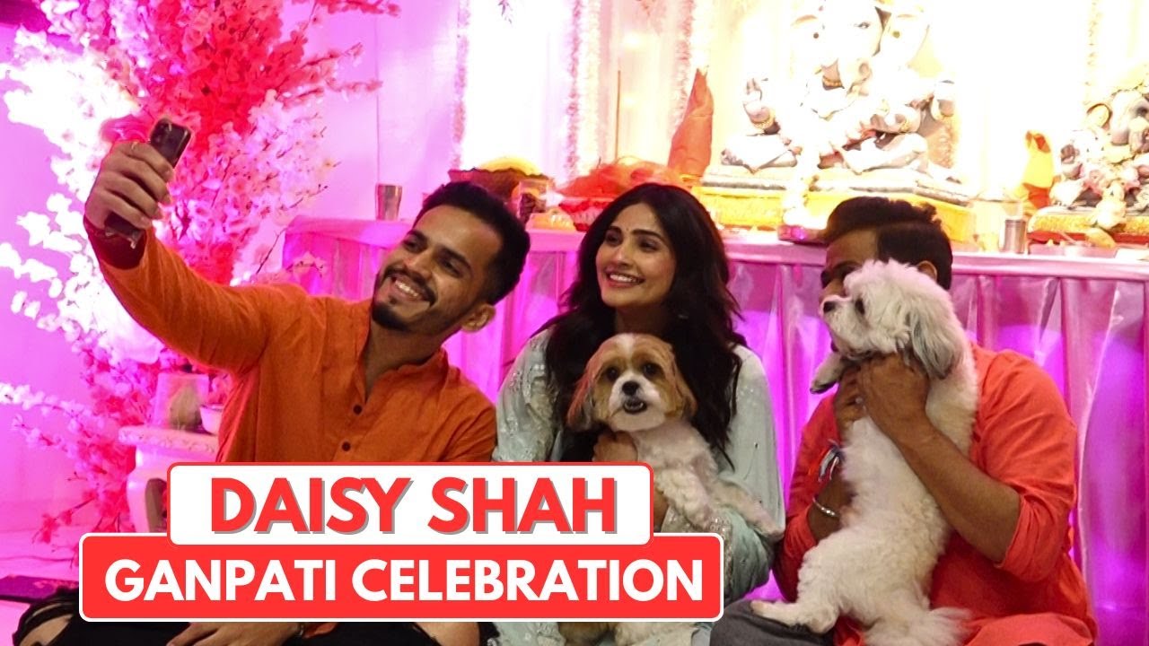 Daisy Shah Celebrates Ganesh Chaturthi At Her House