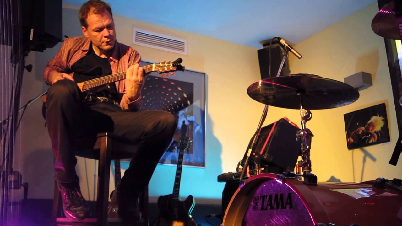 Torsten de Winkel Solo Improv - HATTLER CD release tour 2011