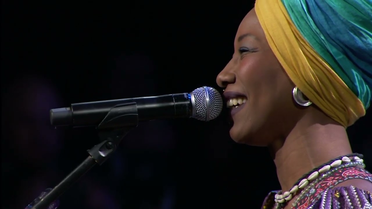 Fatoumata Diawara – “Sowa” (Live) | Jazz Day 2018, St. Petersburg
