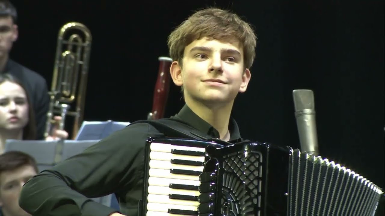 Daniel Advahov / E. Doga 
