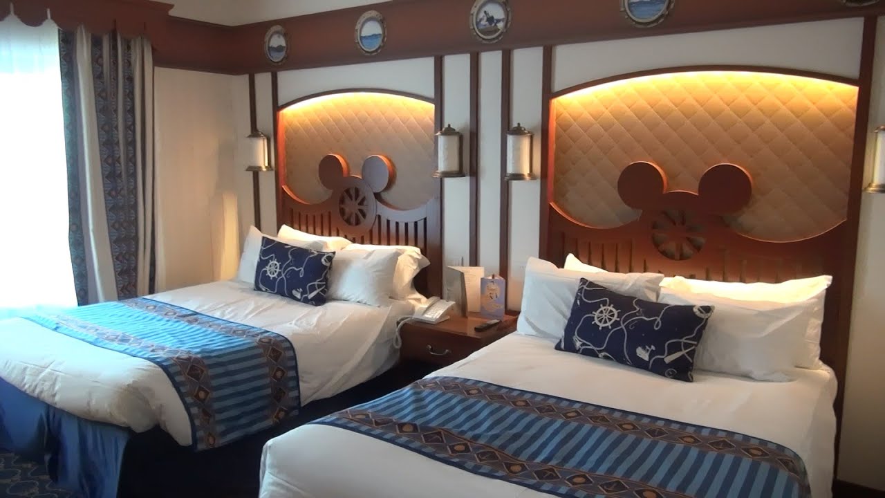 Disney’s Newport Bay Hotel Compass Club Disneyland Paris 2016