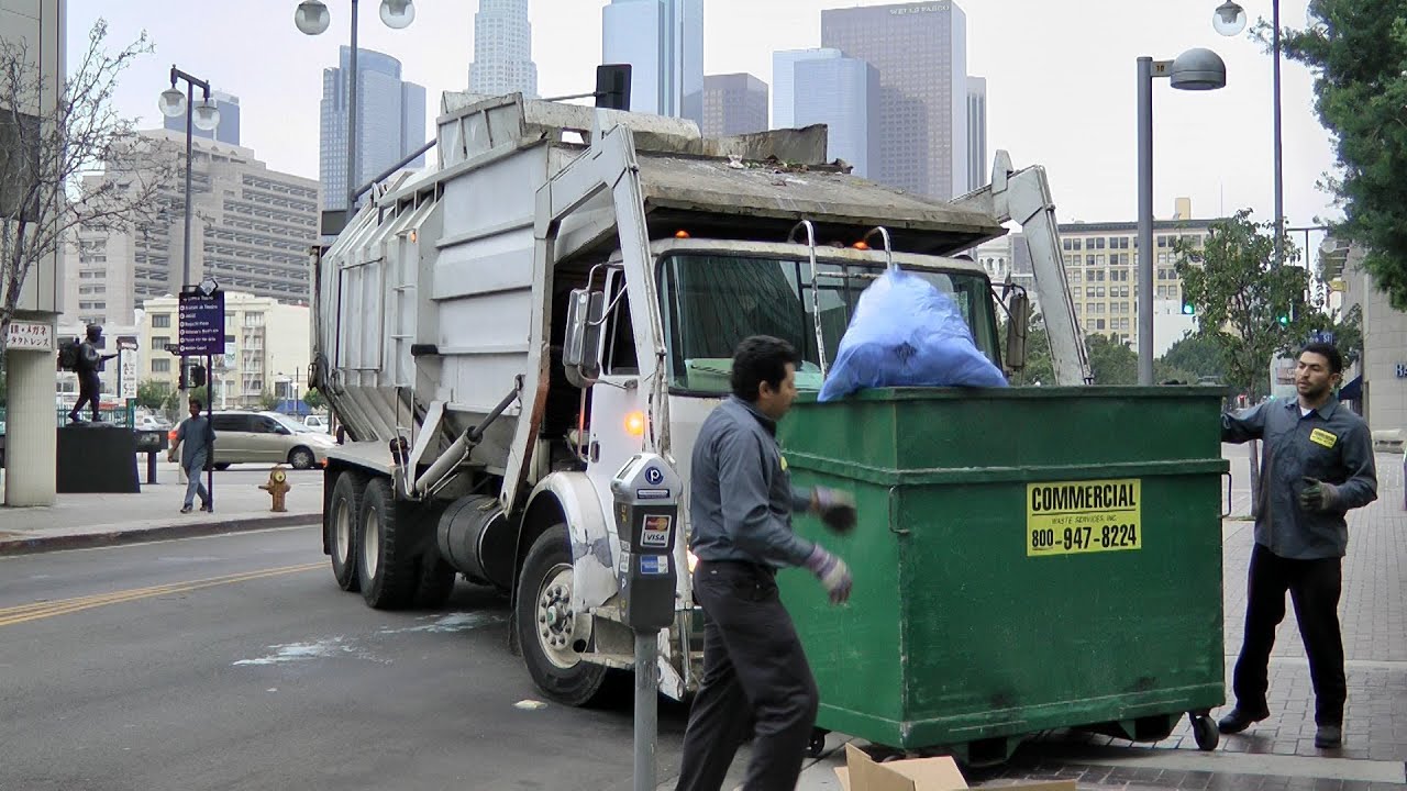 Amrep Octo Front Loader: Commercial Waste Services