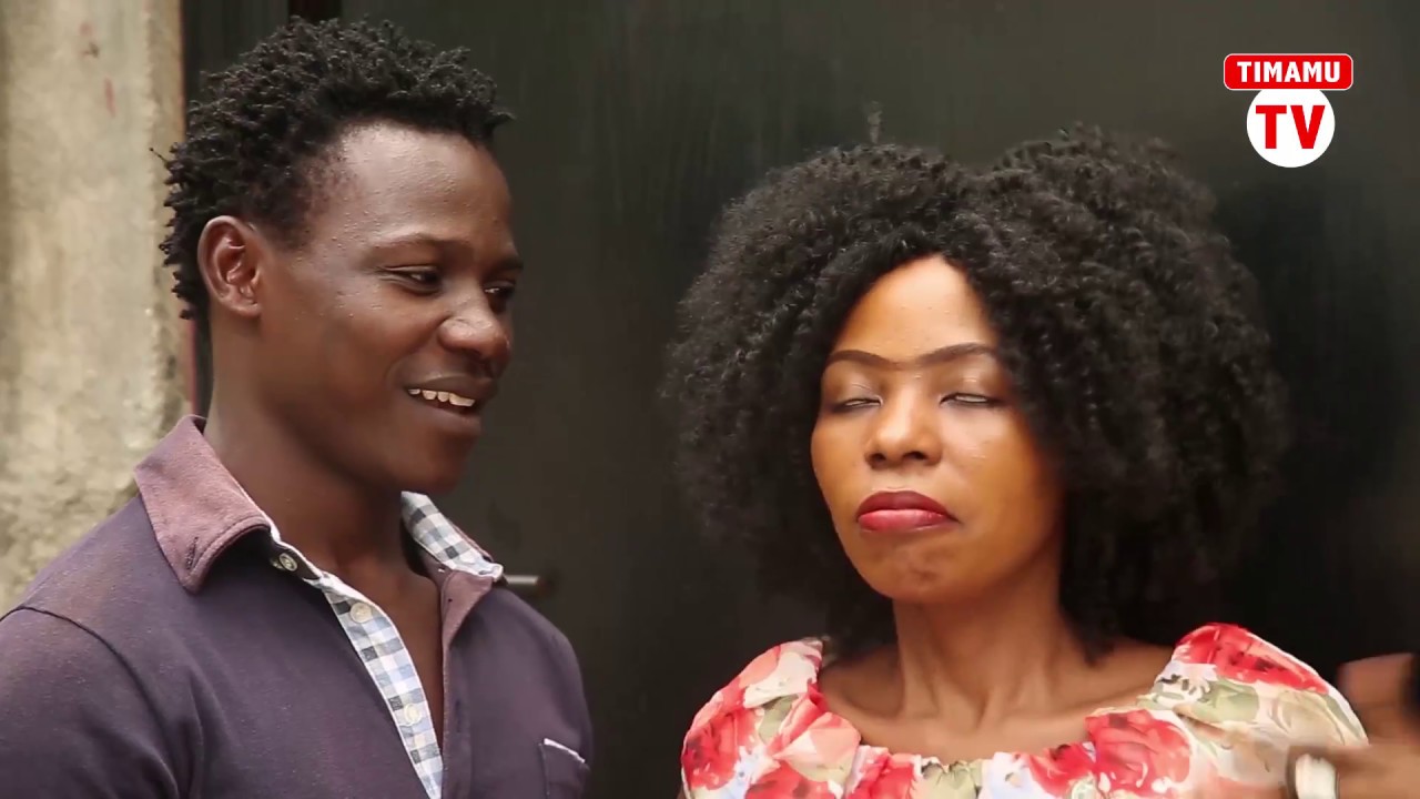 Zawadi ya SIDIRIA ilivyomtoa mbio Bwana Mjeshi kwa Mamaa Ashura