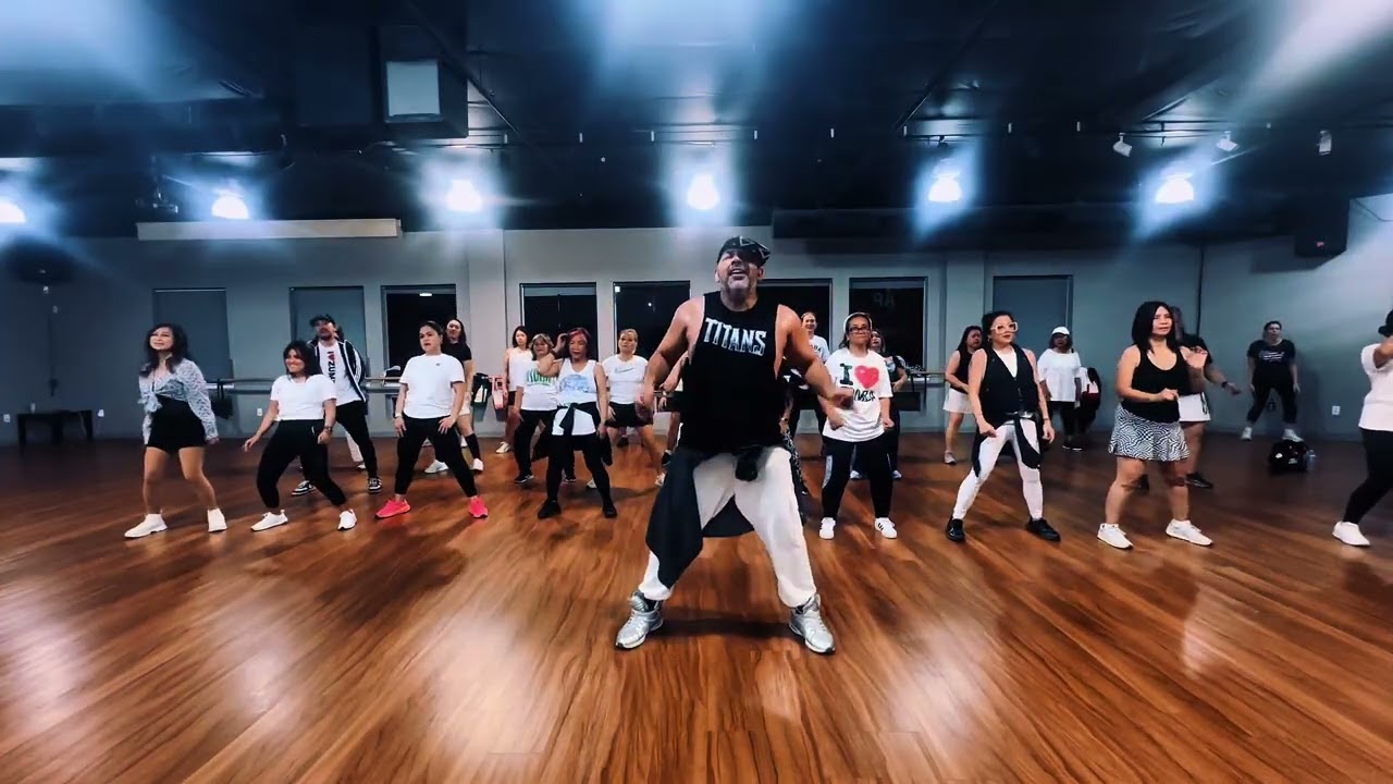 Chanel / Tyla / Zumba / Class / Ox Glez 