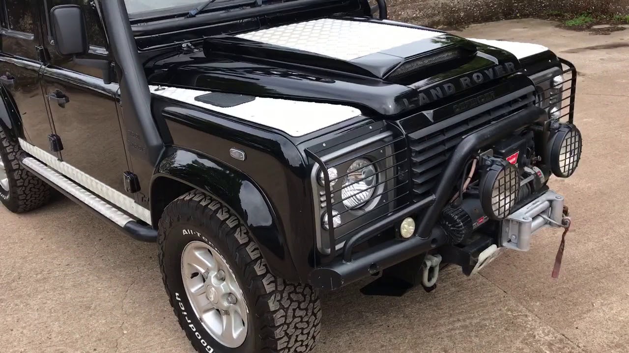 Land Rover Defender 110 TD5 XS Doublecab high spec for sale walkaround
