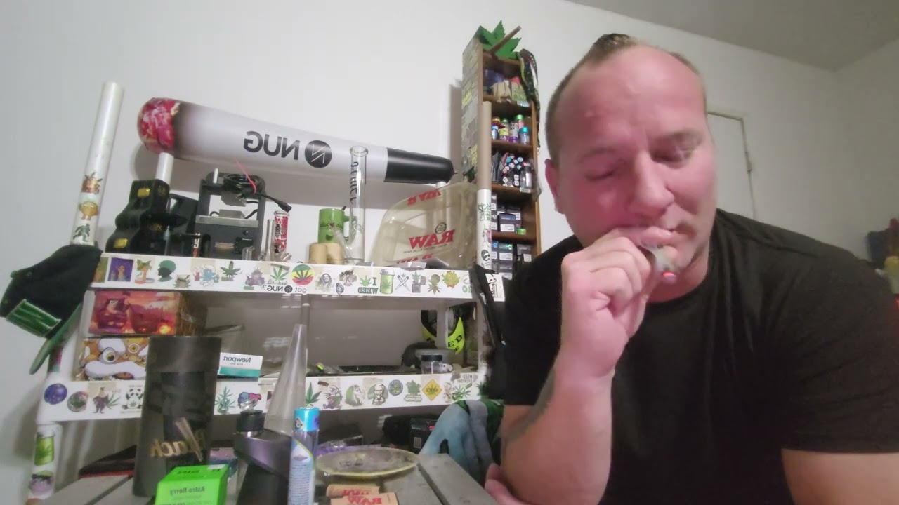 watermelon zkittles 1.5g preroll with hash&diamonds  by sluggers total thc 48.8