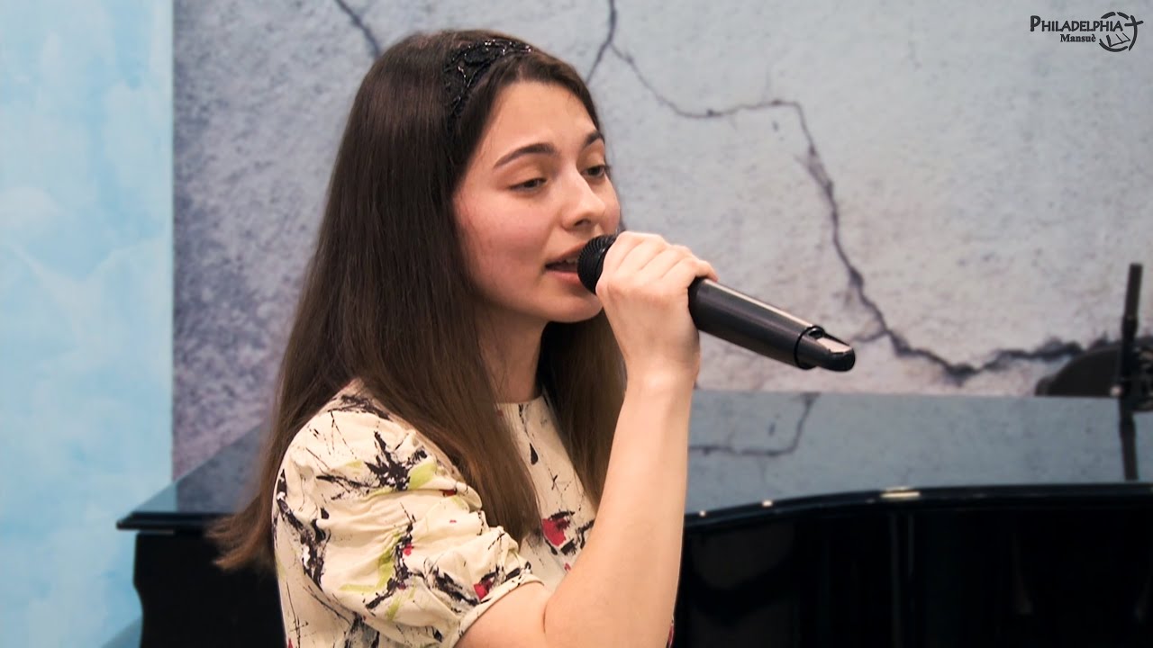 Laura Bretan || How great Thou Art