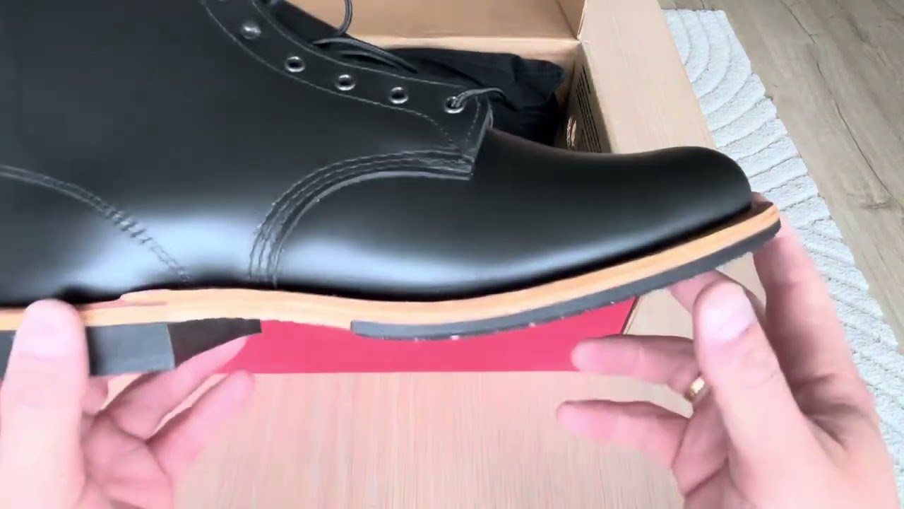 Распаковка Red Wing Beckman 9423, Black Excalibur