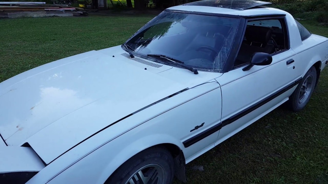 I show you an in-depth tour of my 1984 Mazda RX7