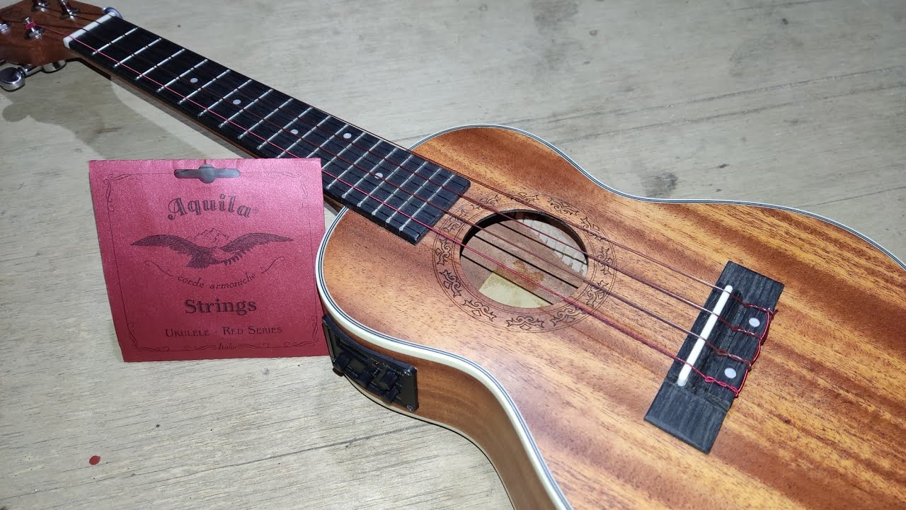 (AWESOME) UPGRADING MY UKULELE STRINGS (AQUILA RED SERIES 86u Concert Low G)
