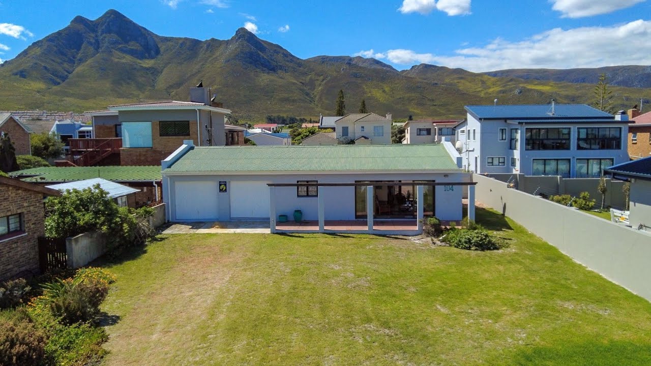 2 bedroom house for sale in Kleinmond | Pam Golding Properties