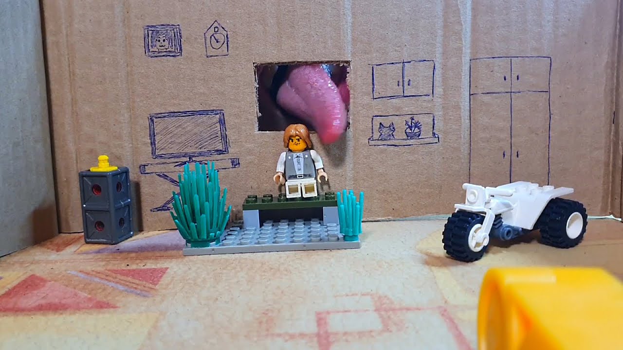 GIANTESS with LONG TONGUE Attacked LEGO Man