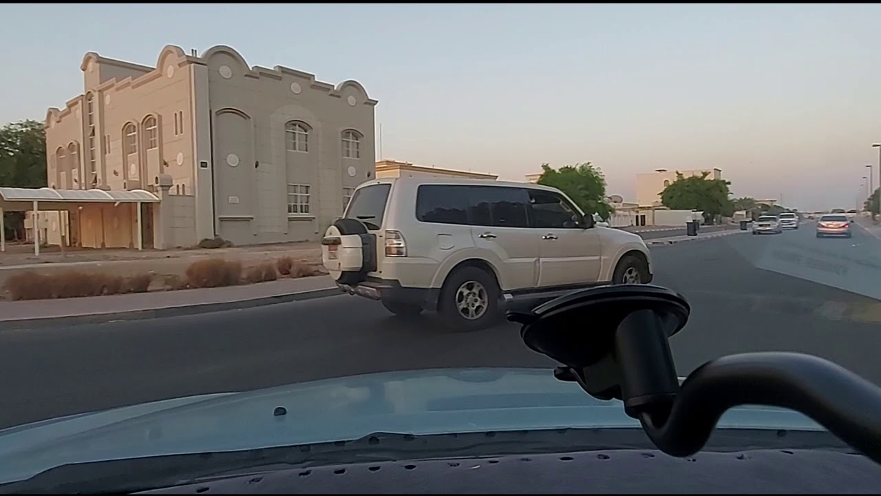 جولة في احياء مدينة العين