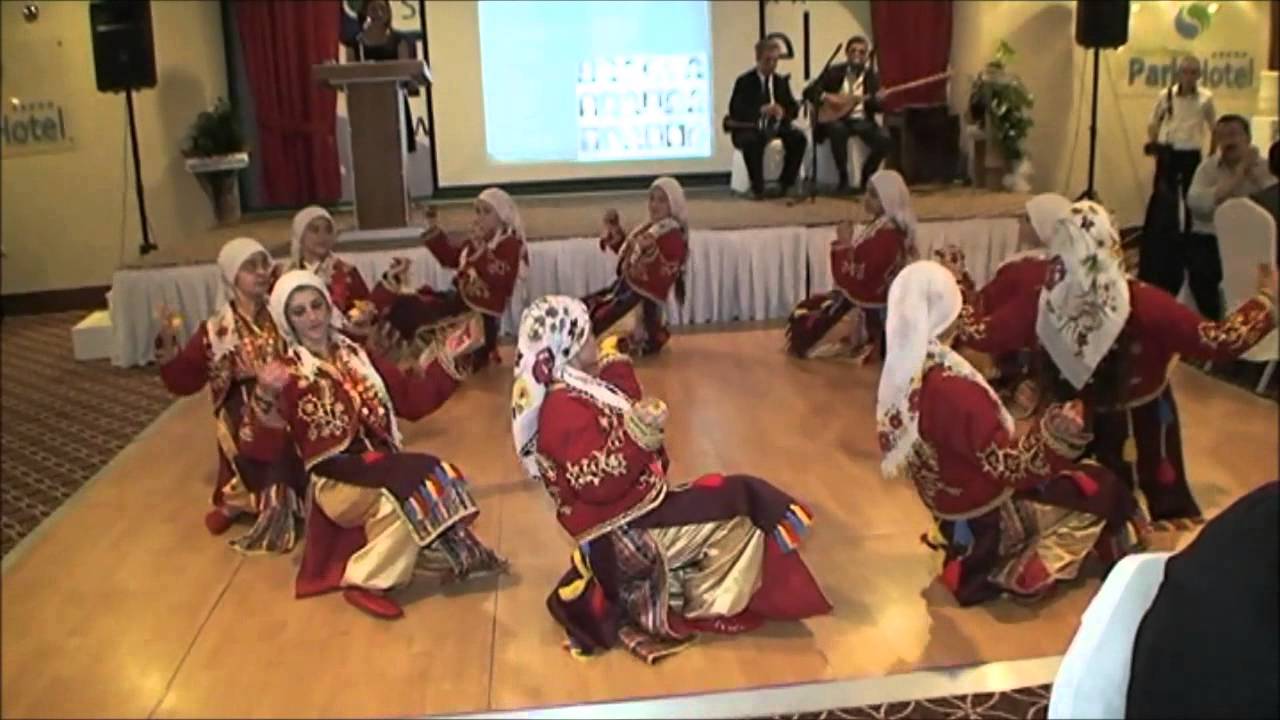 SANHANDER FOLKLOR EKİBİ 4