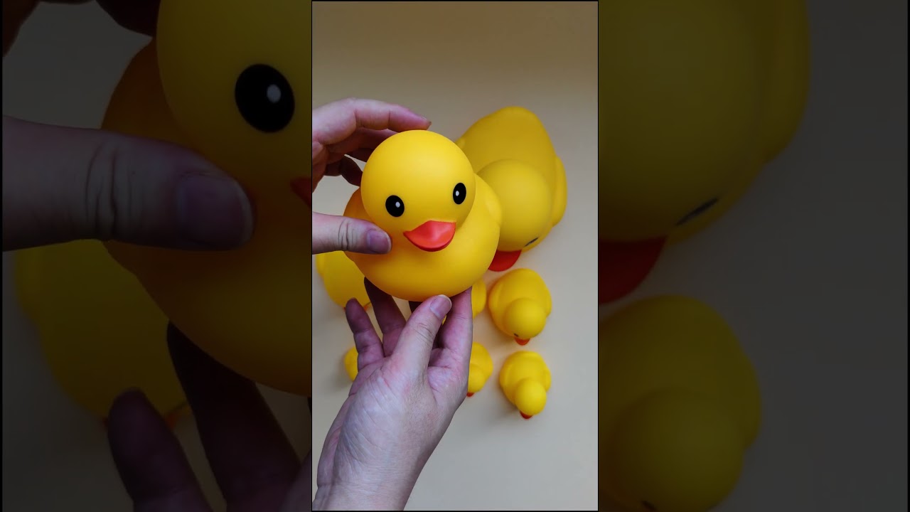 Rubber Duck Bath Toys Family Pack For Kids. #ducktoy #babytoys #bathtoys #yellowduck #babygift #toy