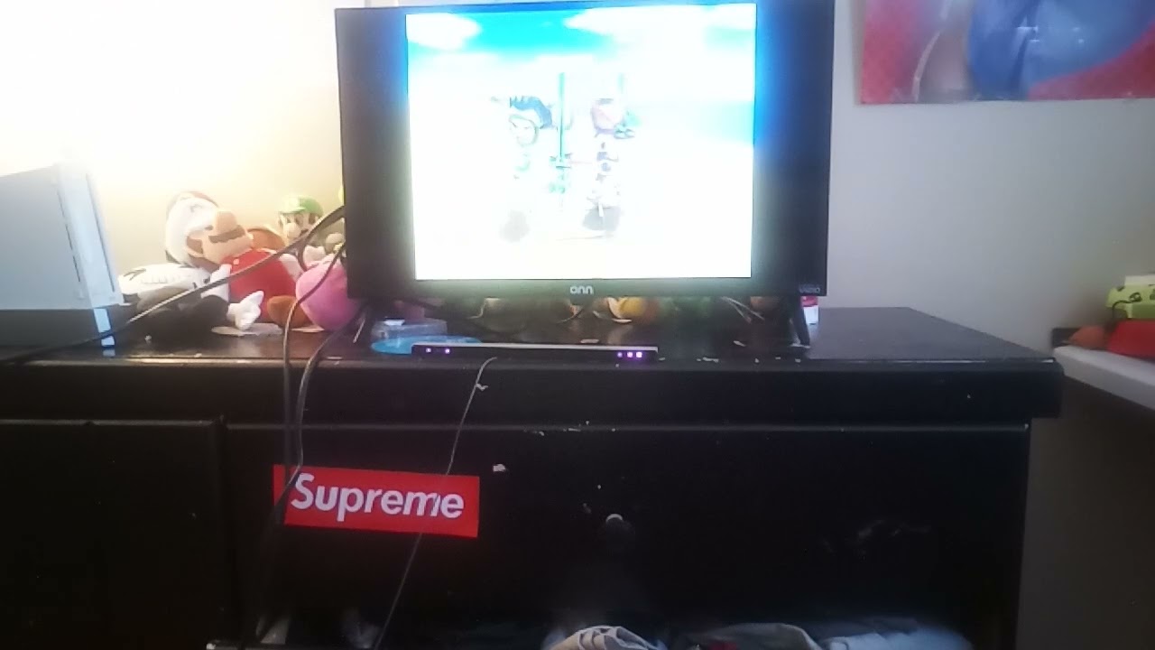 Wii sports resort Swordplay Showdown but I am hitting the other CPUs 