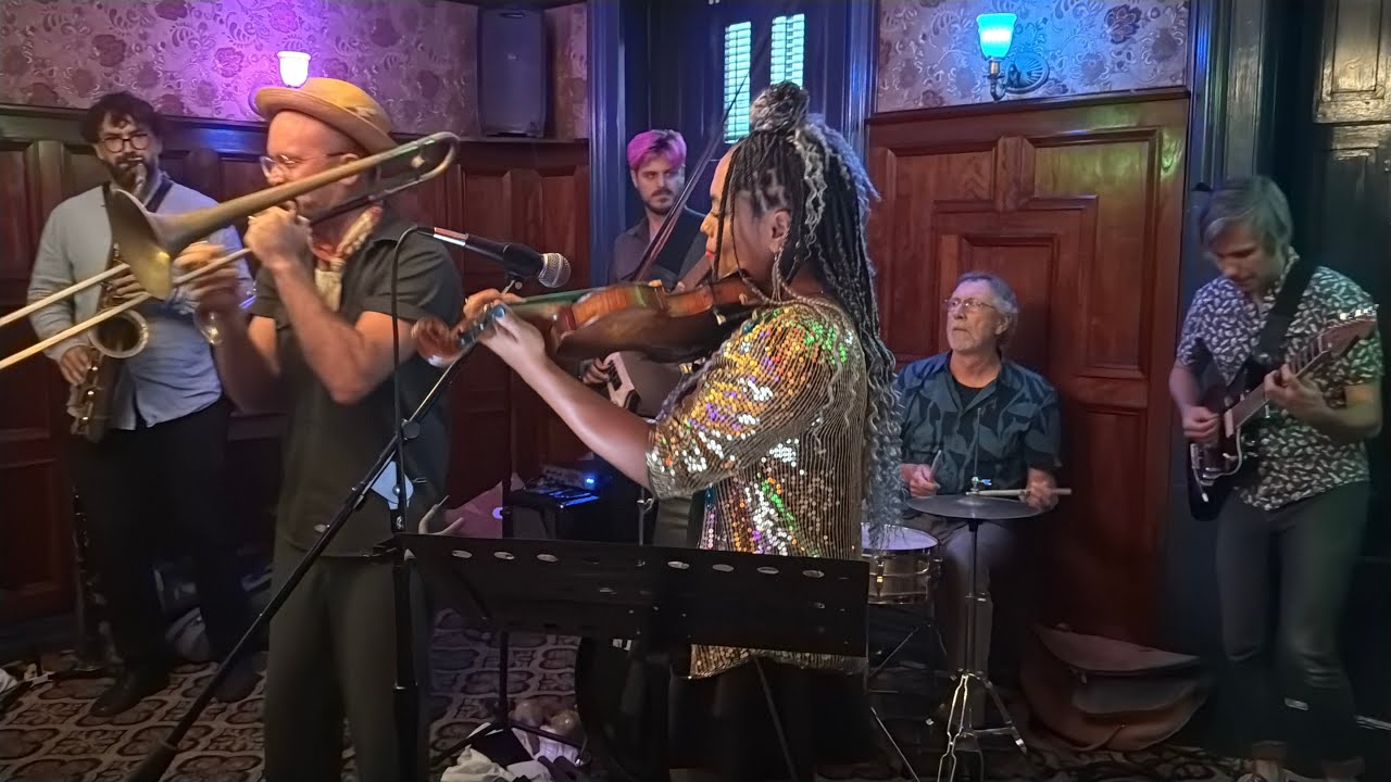 Charlie & the tropicales calypso Vicky August 17, 2025