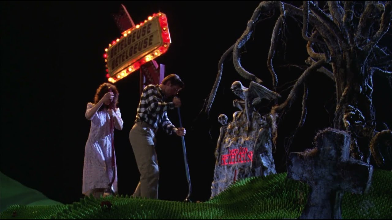 Bitelchus - Escenas con Michael Keaton 3