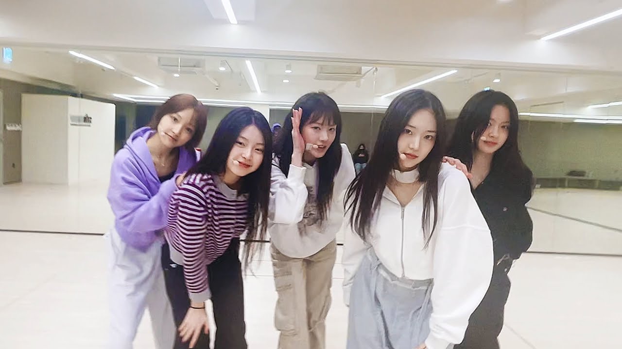 KiiiKiii 키키 'I DO ME' Live Practice(Phone cam ver.)