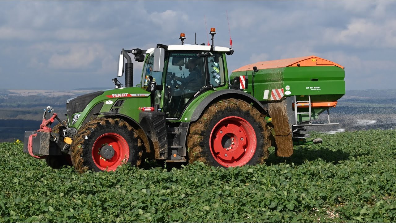 Fertiliser Spreading with Fendt 724 & Amazone on OSR