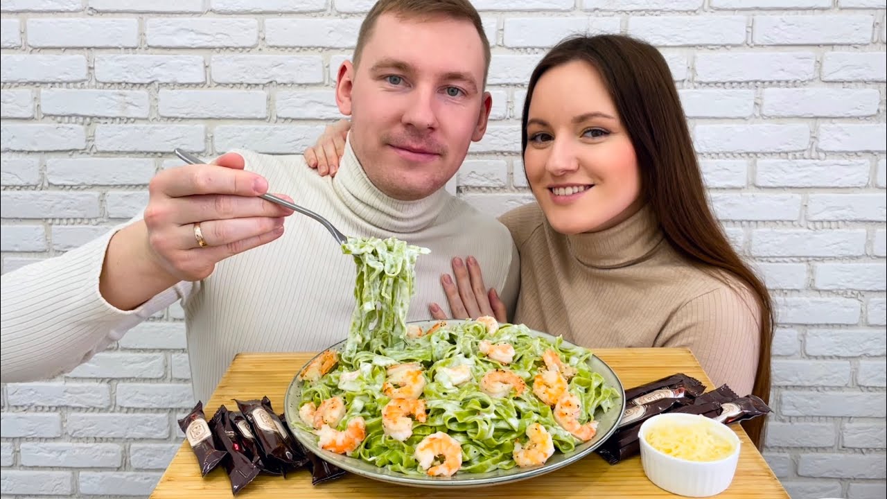 МУКБАНГ ШПИНАТНАЯ ПАСТА С КРЕВЕТКАМИ  MUKBANG SPINACH PASTE WITH SHRIMP ответы на вопросы рецепт