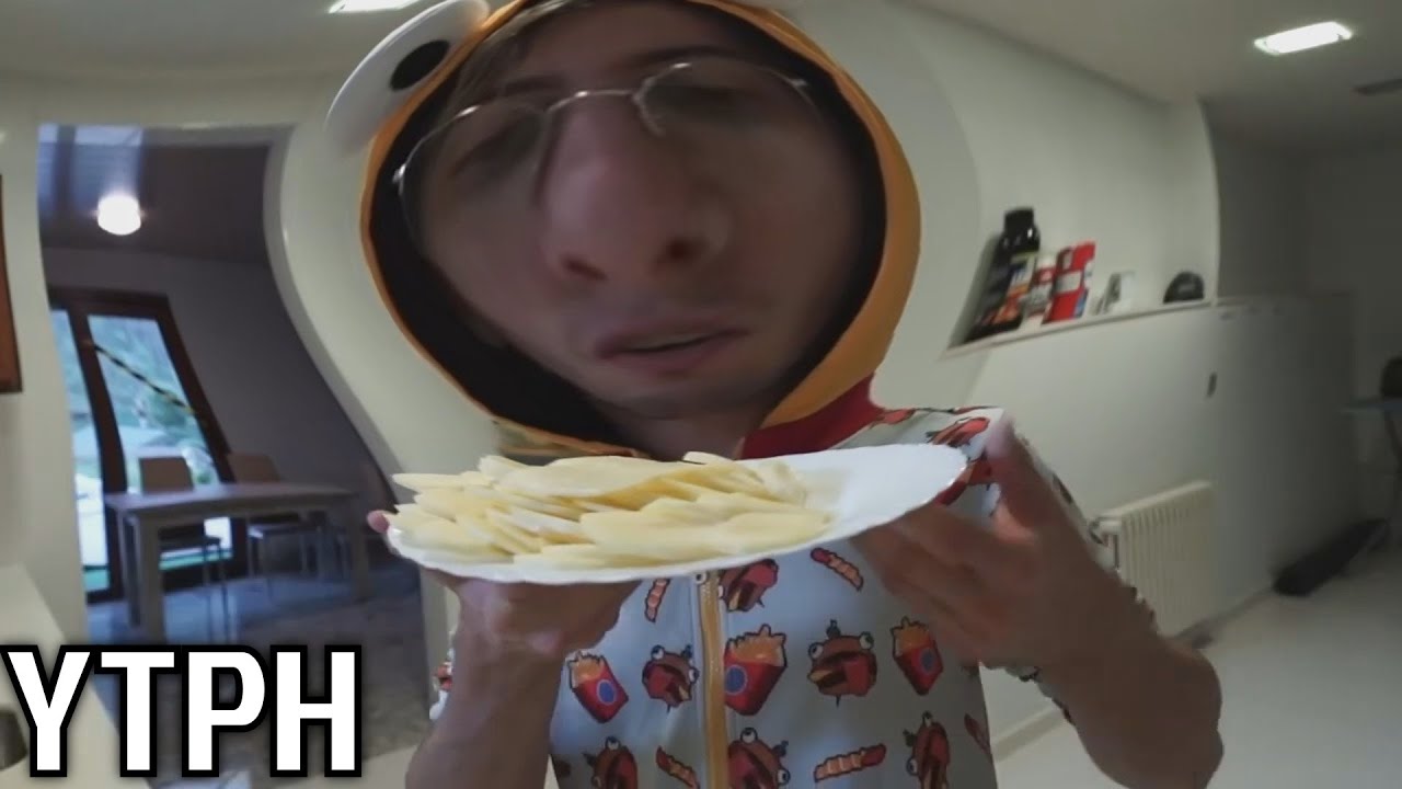 ROBLEIS HACE UNA TORTILLA CRUDA (YTPH)