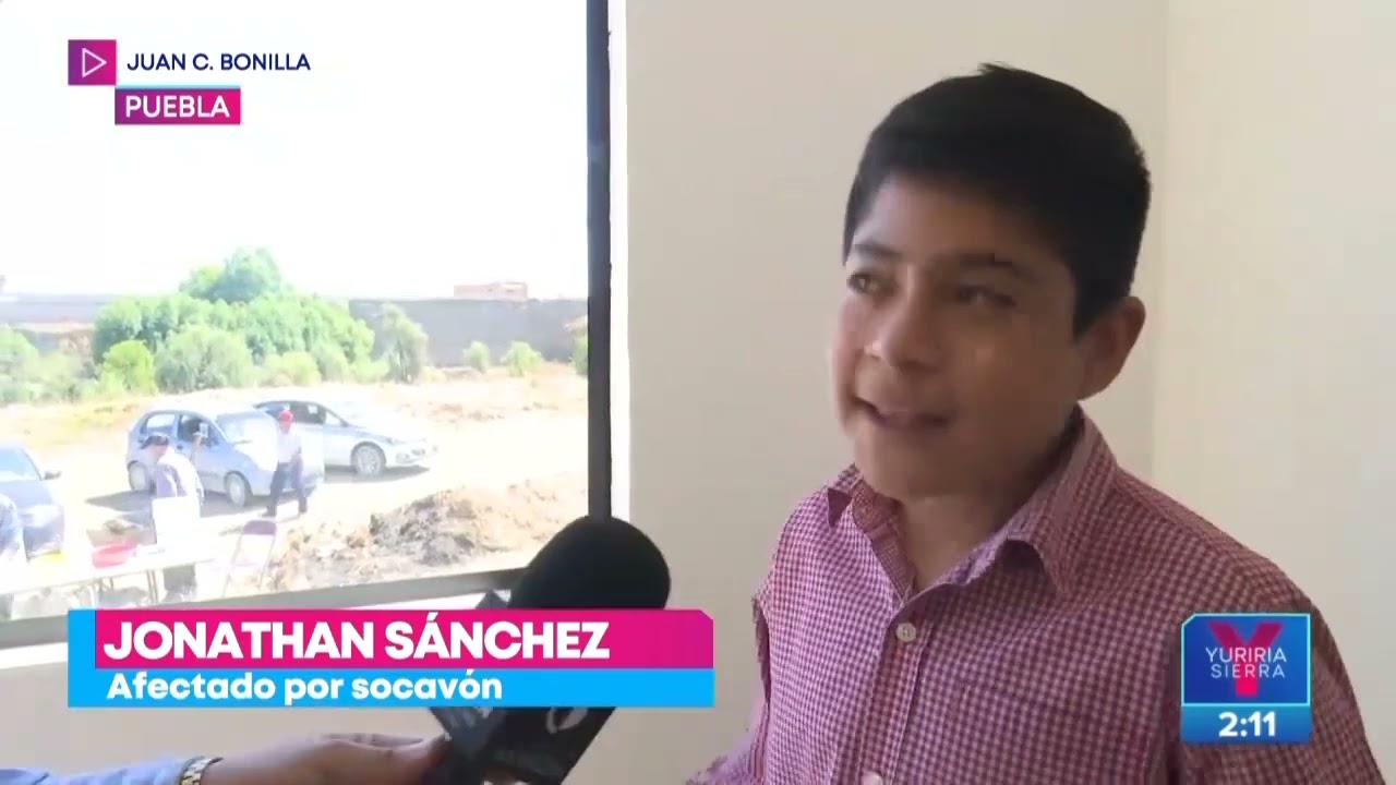 Familia que perdió su casa por socavón de Puebla recibe nueva vivienda | Noticias con Yuriria Sierra