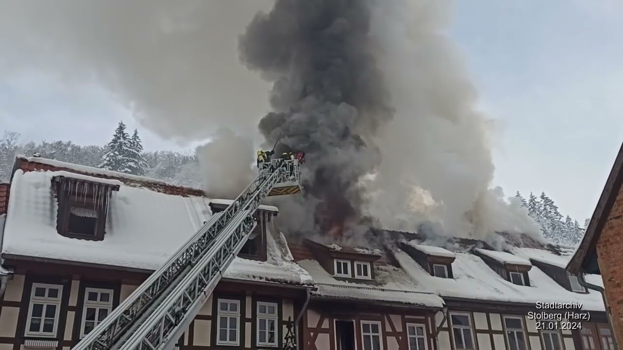 Großbrand in Stolberg Harz, und unser Haus ist mit Betroffen.