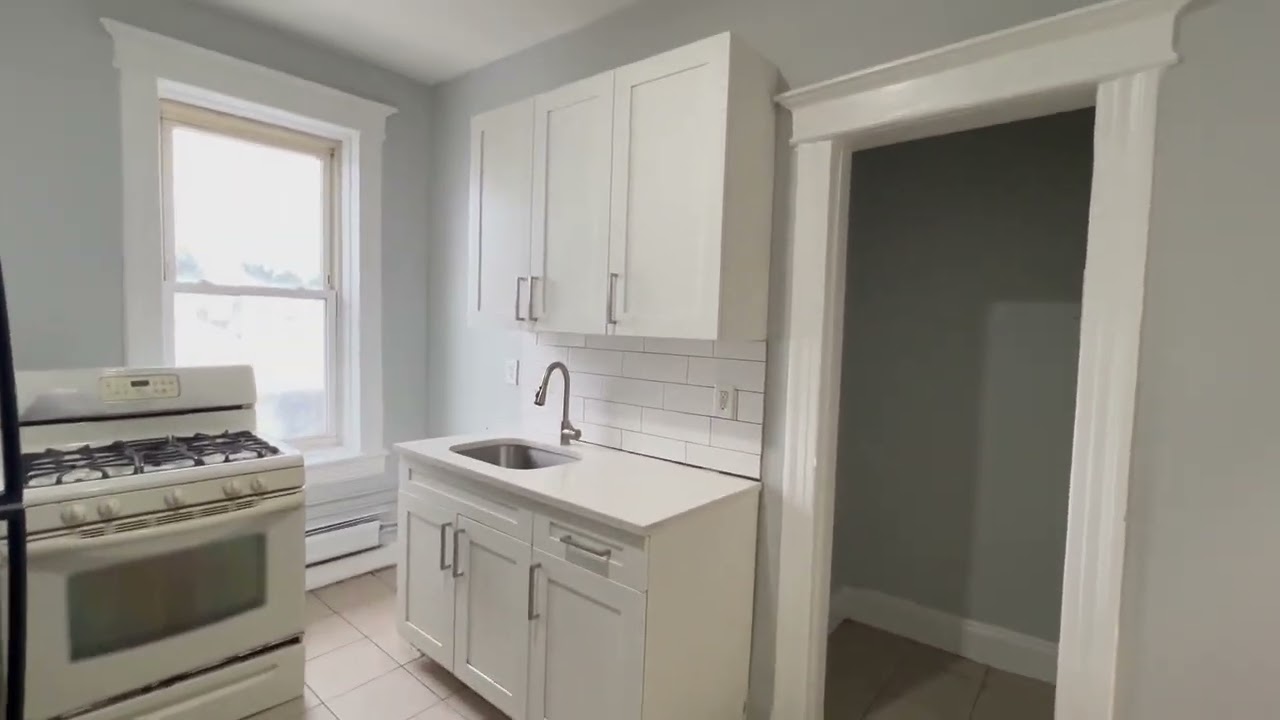**115 Brown Pl, Jersey City, NJ Apt #8E - $2,850**